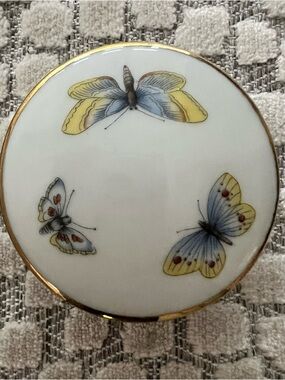 Limoges Porcelain Round Butterfly Trinket Box  with Gold Rim
